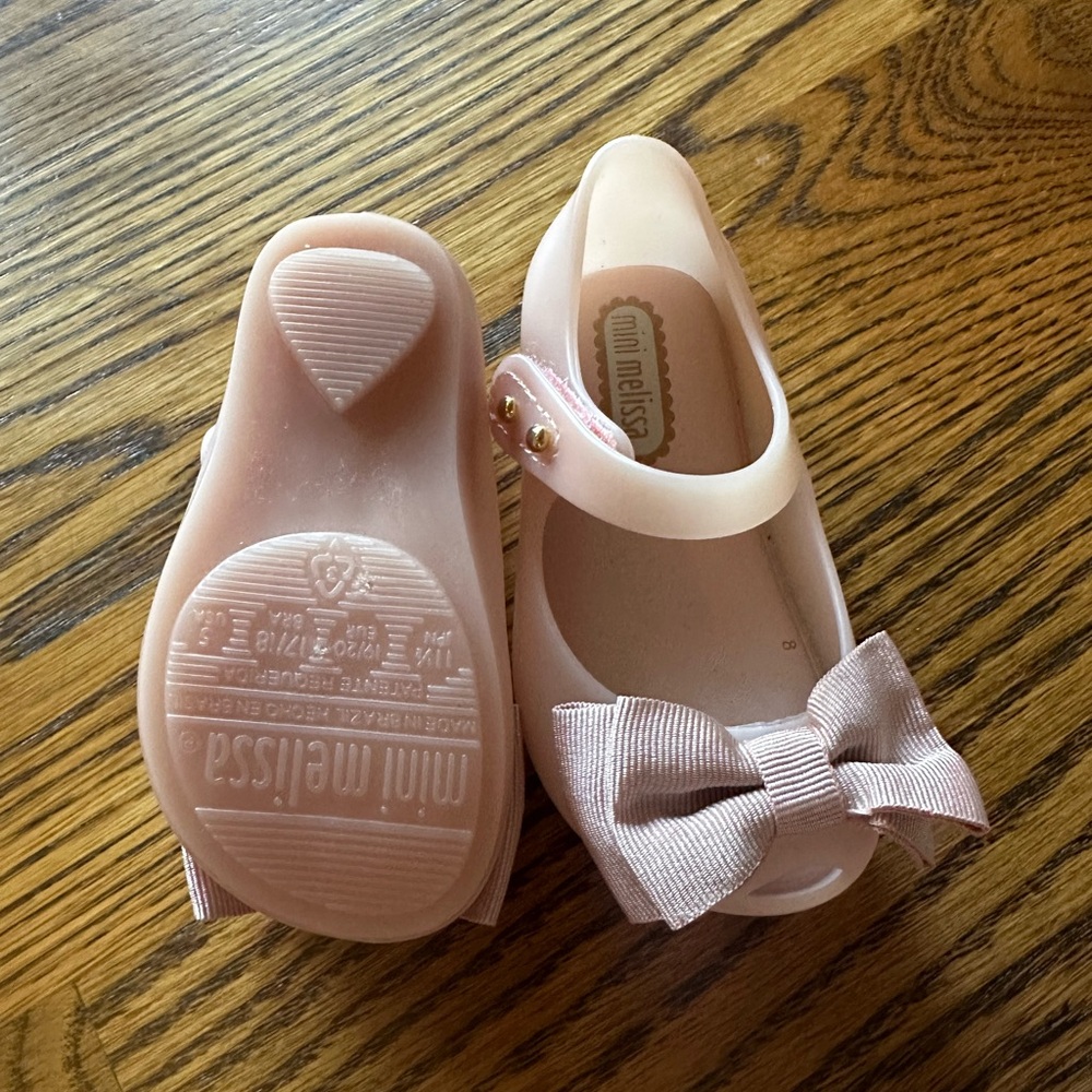 Mini Melissa - Picture 2 of 3